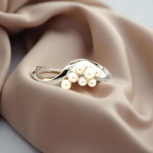 Mikimoto Akoya Pearl Brooch Sterling Silver 5.3 mm Estate M444